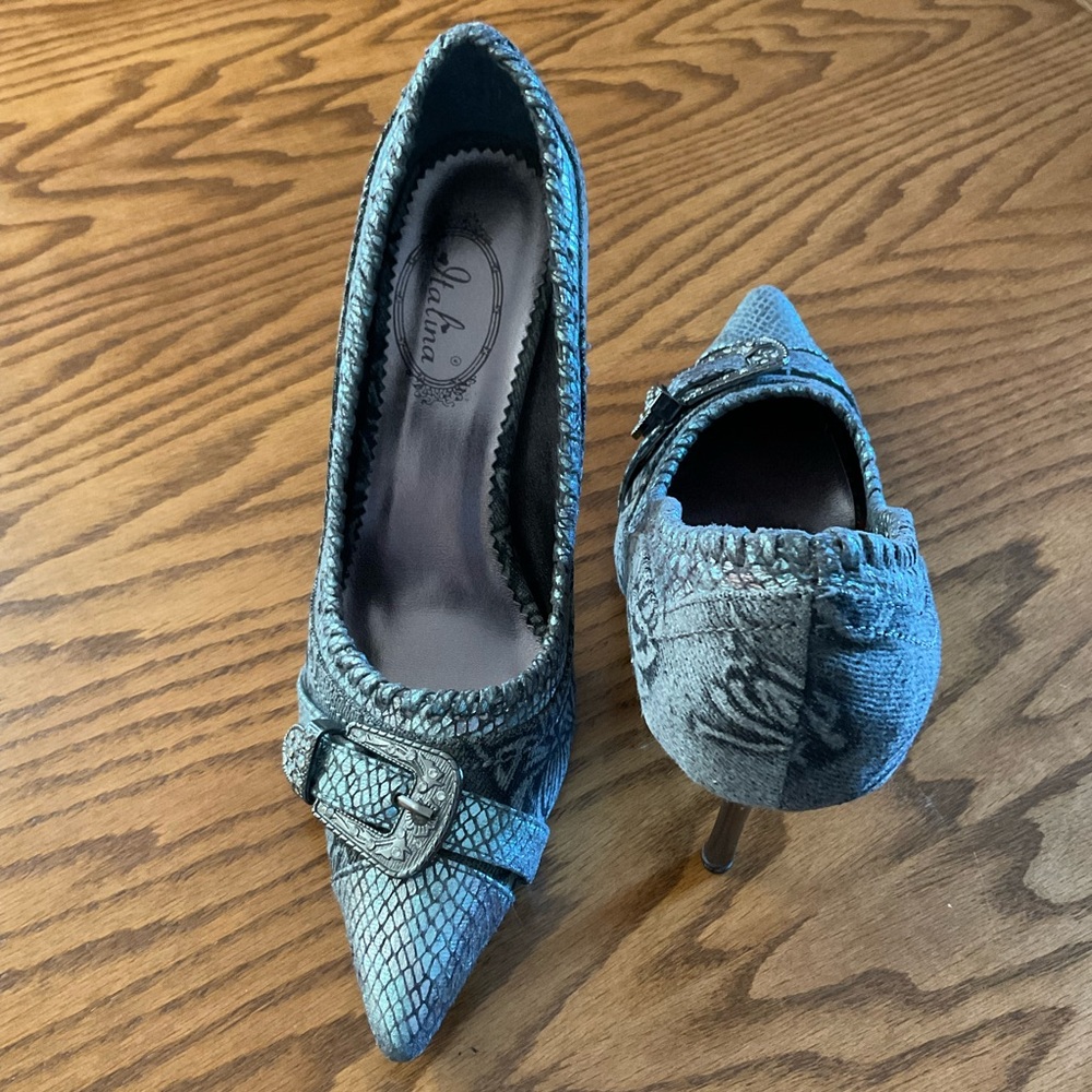 Italina Snakeskin Like Texture Print, Pointed Toe, Stilettos, Sz 7.5